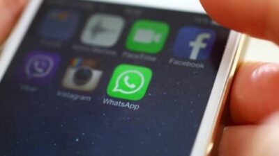 Membalas Chat WhatsApp Tidak Terlihat Online