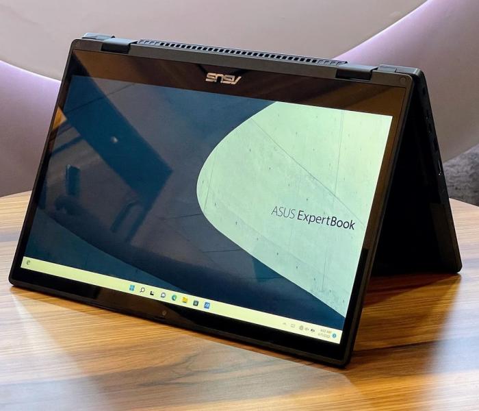 ASUS ExpertBook B3 Flip IGgizmologi