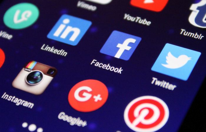 Cara Menghubungkan Instagram Ke FB Dan Medsos Lainnya