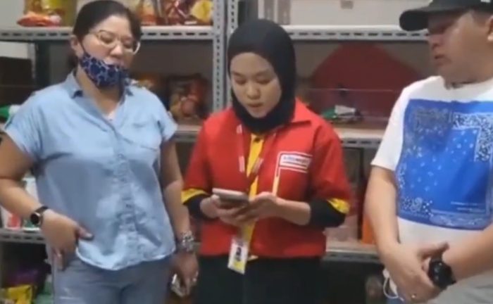 Netizen Pasang Badan Bela Karyawan Alfamart