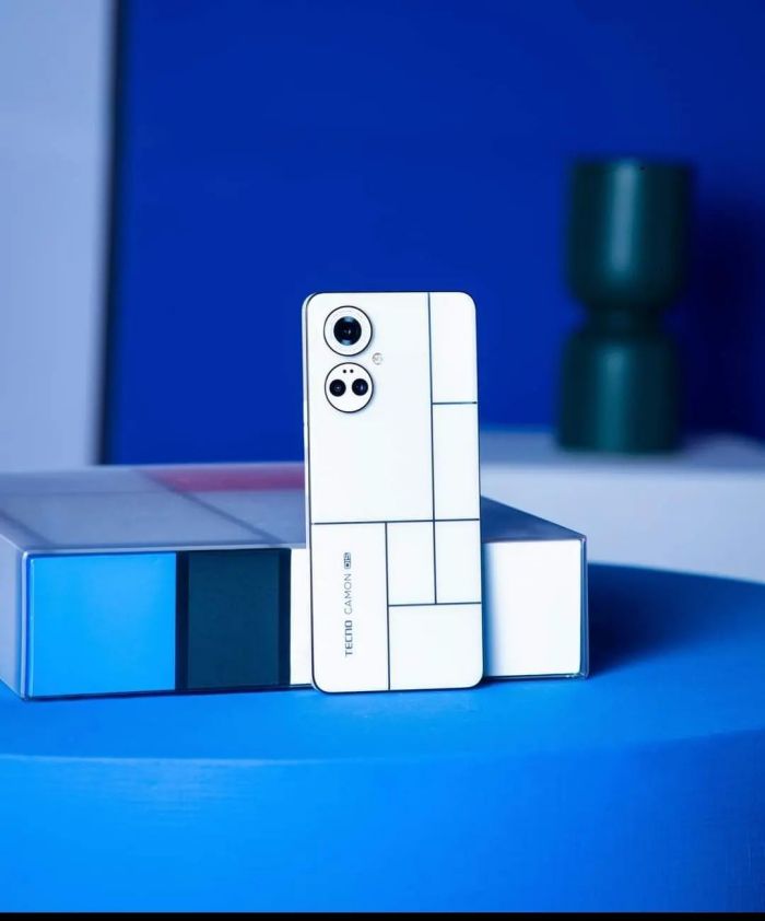 Ss Camon 19 Pro Mondrian